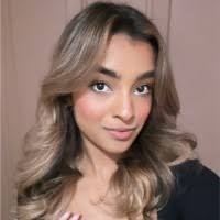 Aisha Deen's Instagram, Twitter & Facebook