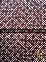 Indonesia adalah negara yang terkenal dengan motif batik. Jual Kain Batik Klasik Jogja Motif Anyaman Sogan Thebatik Co Id