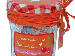Voici notre sélection cadeaux pour surprendre votre maman, la femme la plus extraordinaire du monde ! Fete Des Meres 15 Idees Cadeaux A Faire Soi Meme