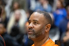 Photo Gallery of Cedar Ridge vs. Orange men's basketball by Jacques Morin