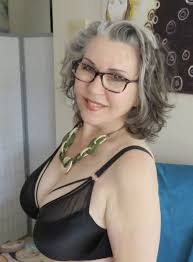 Bobs and Vagene - Petra Daniels Mature Porn