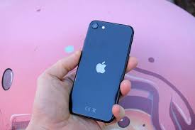 May 12, 2021 11:03 am utc by abhay ram apple released the second generation iphone se last year in april, during the early days of coronavirus when the whole world was under lockdown. Beste Iphone Se Hullen 2021 Schutzen Sie Ihr Touch Id Iphone