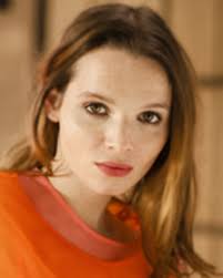 Karoline herfurth, sebastian urzendowsky, axel prahl, thomas thieme, august zirner, franz dinda. Karoline Herfurth Starportrat News Bilder Gala De