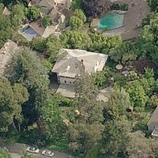 Mark elliot zuckerberg income, houses,cars, luxurious lifestyle and net worth 2019 maybe you mark zuckerberg purchased this $7 million dollar house in palo alto, california for him and his. Mark Zuckerberg S House In Palo Alto Ca 4 Virtual Globetrotting
