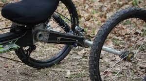 Auch im täglichen gebrauch sind rucksäcke und umhängetaschen auf dem bike eher hindernis als hilfe: Quad Qx 4 One Test Www Bike Tv Cc Youtube