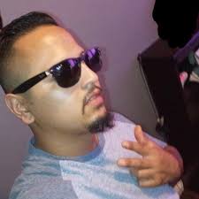 Looking to build a block wall in Jurupa Valley 92509 Busca construir un  muro de bloques en Jurupa Valley 92509. What is the going rate per linear  ft?