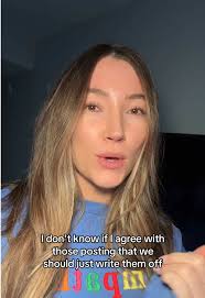 Cora Levy Art Influencer