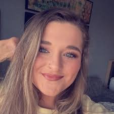 Madison Maze's Instagram, Twitter & Facebook