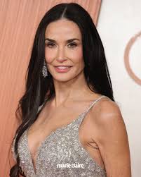 DemiMoore and #MargaretQualley respecting the balance.💉