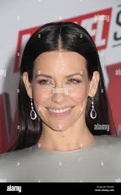 Evangeline lilly wasp immagini e fotografie stock ad alta risoluzione
