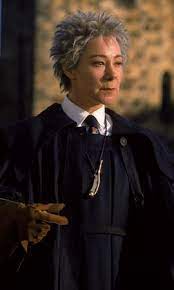 Rolanda Hooch Harry Potter Wiki Harry Potter Pictures Harry Potter Characters