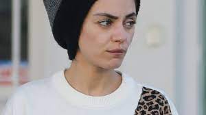 Miléna márkovna kúnis) to a jewish family in chernivtsi, ukraine, ussr (now independent ukraine). Naturlich Schon Hier Lachelt Mila Kunis Einen Paparazzo An Promiflash De