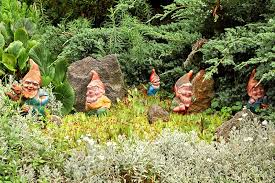 garden gnomes origin meaning