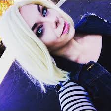 How to enable eye contact feature in Descript effects?