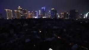 Hal ini dikarenakan sistem pendistribusian listrik yang masih terganggu hingga saat ini. Ini 5 Penjelasan Pln Terkait Penyebab Mati Lampu Di Pulau Jawa Kemarin Dan Hari Ini Serambi Indonesia