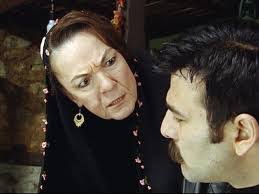 Yaşlılığında malesef yüzündeki o çocuksu ifade kötü ve çrkin kadın rollerini oynatacak. Nilufer Aydan Kimdir Melek Kadinlar Kulubu