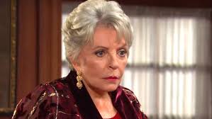 On today show I think Leo should turn necklace back to Julie kick Doug  Williams to the curb !!!He no good !!