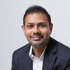 Olly Warren's Instagram, Twitter & Facebook