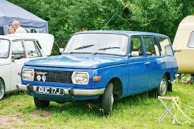 Image result for Kardinalrot 1970 Wartburg