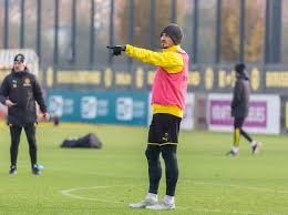 Their clean sheets ratio is currently at 33%.that means mats hummels has kept a clean sheet in 6 matches out of the 18 that the player has played in. Mats Hummels Wants To Sign A New Contract With Dortmund
