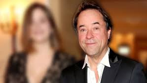 On the last available year for each country, we count 7,301 births. Jan Josef Liefers So Hubsch Ist Seine Erwachsene Tochter Paulina Bunte De