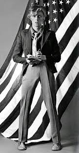 Young americans is the result of bowie's obsession with soul music. David Bowie David Bowie Ziggy David Bowie Young David Bowie