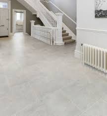 Concept Abbotsbury Perla High Definition Porcelain Inspired By English Limestone Available From Artisa In 2020 Kitchen Flooring Outside Tiles Natural Stone Flooring