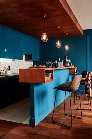 Un Grand Bar Pour Une Petite Cuisine Interieur De Cuisine Cuisine Contemporaine Design Interieur Restaurant