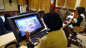 Jawa barat merupakan salah satu provinsi yang ada di indonesia dan ibu kota jawa barat berada di bandung. Https M Tribunnews Com Sains 2021 01 06 Dewi Harus Tidur Hingga Larut Malam Mengerjakan Animasi Https Cdn 2 Tstatic Net Tribunnews Foto Bank Images Film Animasi Unstring Your Heart Jpg Salah Seorang Siswa Smk Raden Umar Said Rus Kabupaten
