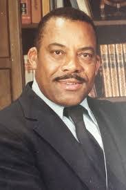 Lee Echols's Instagram, Twitter & Facebook