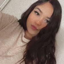 Emily Puente (@emilypuente8)