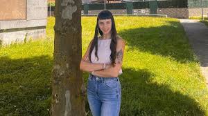 Barbie facecast then she came back as an freelance worker.