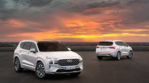 Pachetul include, de asemenea, cinci ani de asistenta rutiera si cinci ani de verificari periodice ale autovehiculului. Noul Hyundai Santa Fe 2021 Motorizari Hibride Specificatii De Top