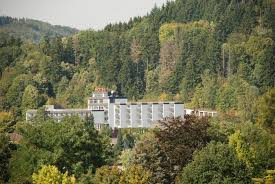 Haus am fang ligt in sankt anton am arlberg, direct naast de golfbaan en op slechts een paar minuten lopen van de zomerliften nasserein, galzig en rendl. Hotel Am Fang Bad Laasphe Updated 2021 Prices