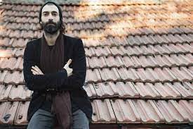 Sevilen oyuncu i̇lker kaleli'nin, netflix ve bbc'nin ortak yapımı olan the serpent dizisinin kadrosunda yer almak için anlaştığı biliniyor. Ilker Kaleli Najavio Prestali Smo S Nastavom