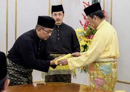 Seri mentaloon, alor setar, kedah: Pas Kembali Memerintah Kedah Mb Dan Sepuluh Exco Angkat Sumpah Beritabenar
