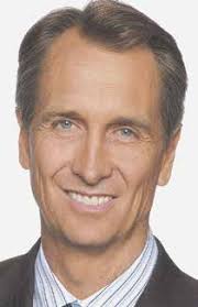 UC BIZ SCHOOL PICKS BUILDER