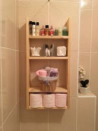 Tahtalardan Uclu Banyo Rafi Banyo Raflari Banyo Banyo Duzenleme