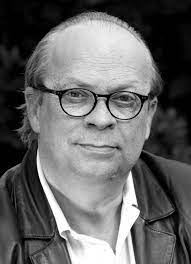 Un de mes plus anciens amis de café théâtre nous a quitté hier.malgré son impressionnant cv sa disparition ne fera. Thierry Liagre Comedien Actrice Cinema