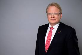Hultqvist told the danish newspaper berlingske Forsvarsminister Peter Hultqvist I Almedalen 2018 Regeringen Se