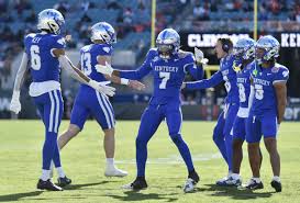Four Kentucky players make list of Top 150 college football player rankings  for 2024