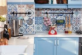 your guide to tiled kitchen splashbacks