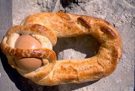Traditionally the practice of eating easter bread or sweetened communion bread traces its origin back to byzantium and the orthodox christian church. Italian Easter Traditions