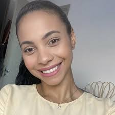 Vanessa Salvador's Instagram, Twitter & Facebook