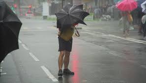 Typhoon chanthu black rain storm warning in hong kong / 香港黑暴雨警告, 22nd july 2010. Hong Kong S First Black Rainstorm Warning Of 2021 Leads To Suspension Of Classes And Vaccinations South China Morning Post