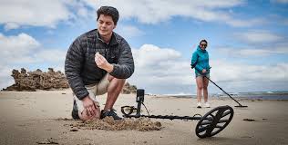 How deep can you metal detect? Equinox 600 Metal Detector