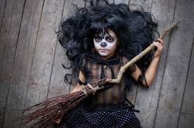 Verwesende leiche als halloween kostüm selber machen. Selbst Gemacht 5 Ideen Fur Nachhaltige Halloween Kostume