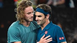 Stefanos tsitsipas falls to frances tiafoe at wimbledon on monday. Tsitsipas Lotet Keine Grenzen Aus Er Uberschreitet Sie