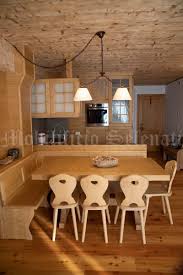 La cura del cliente è in cima alla lista. Mobili In Legno Su Misura Per Arredare Case In Montagna