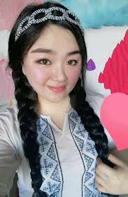 Brittany Lay's Instagram, Twitter & Facebook